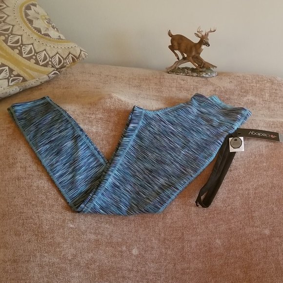 ideology Women's legging with gift, Size S - Picture 2 of 6